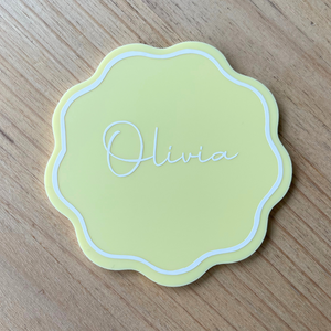 WAVY CIRCLE PLACE CARDS