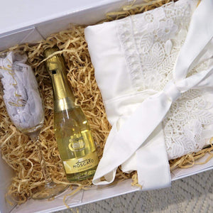 THE ESSENTIALS BRIDE TO BE BOX - Gifts & Design Co